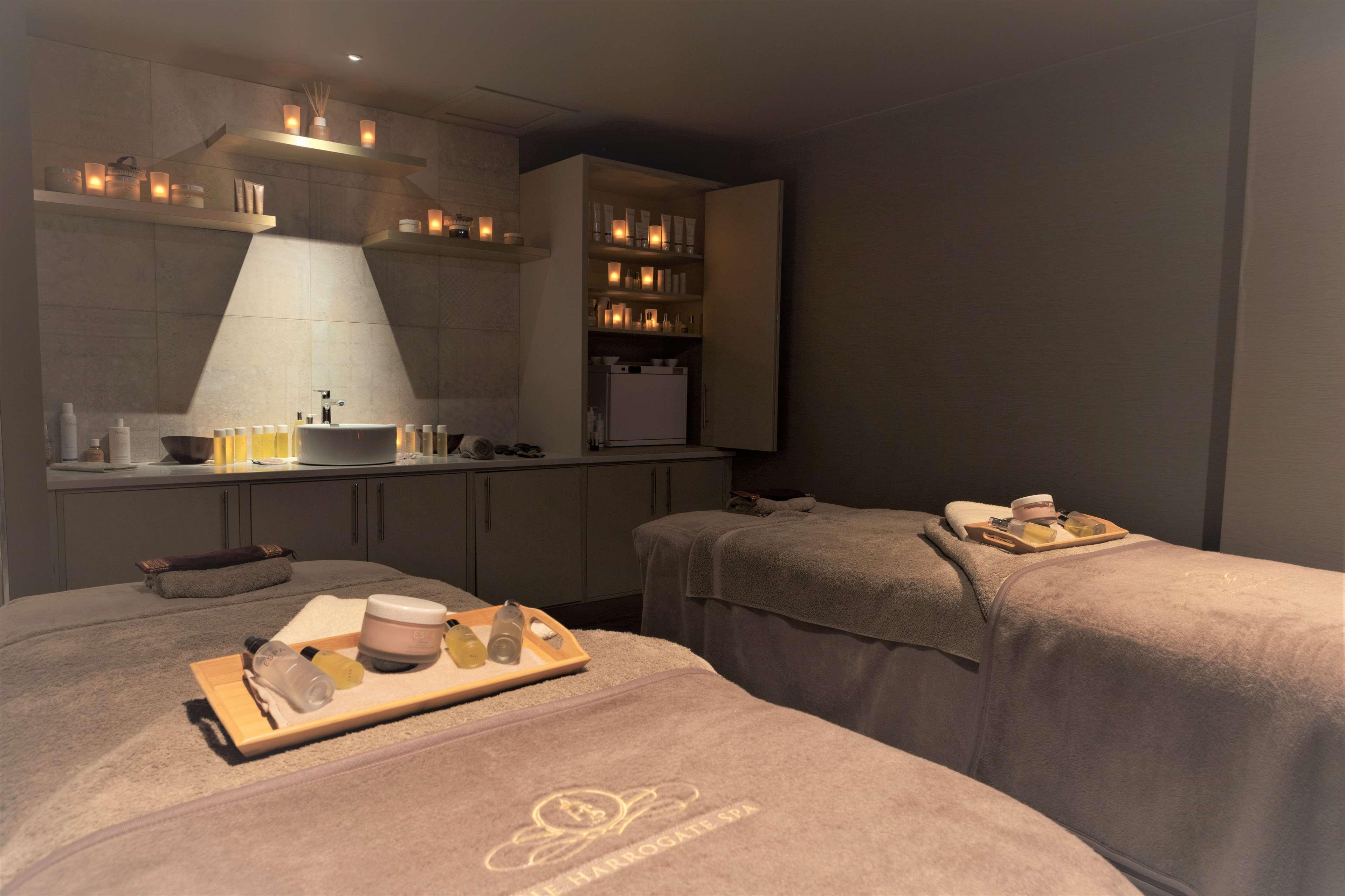 Doubletree By Hilton Harrogate Majestic Hotel & Spa Bagian luar foto