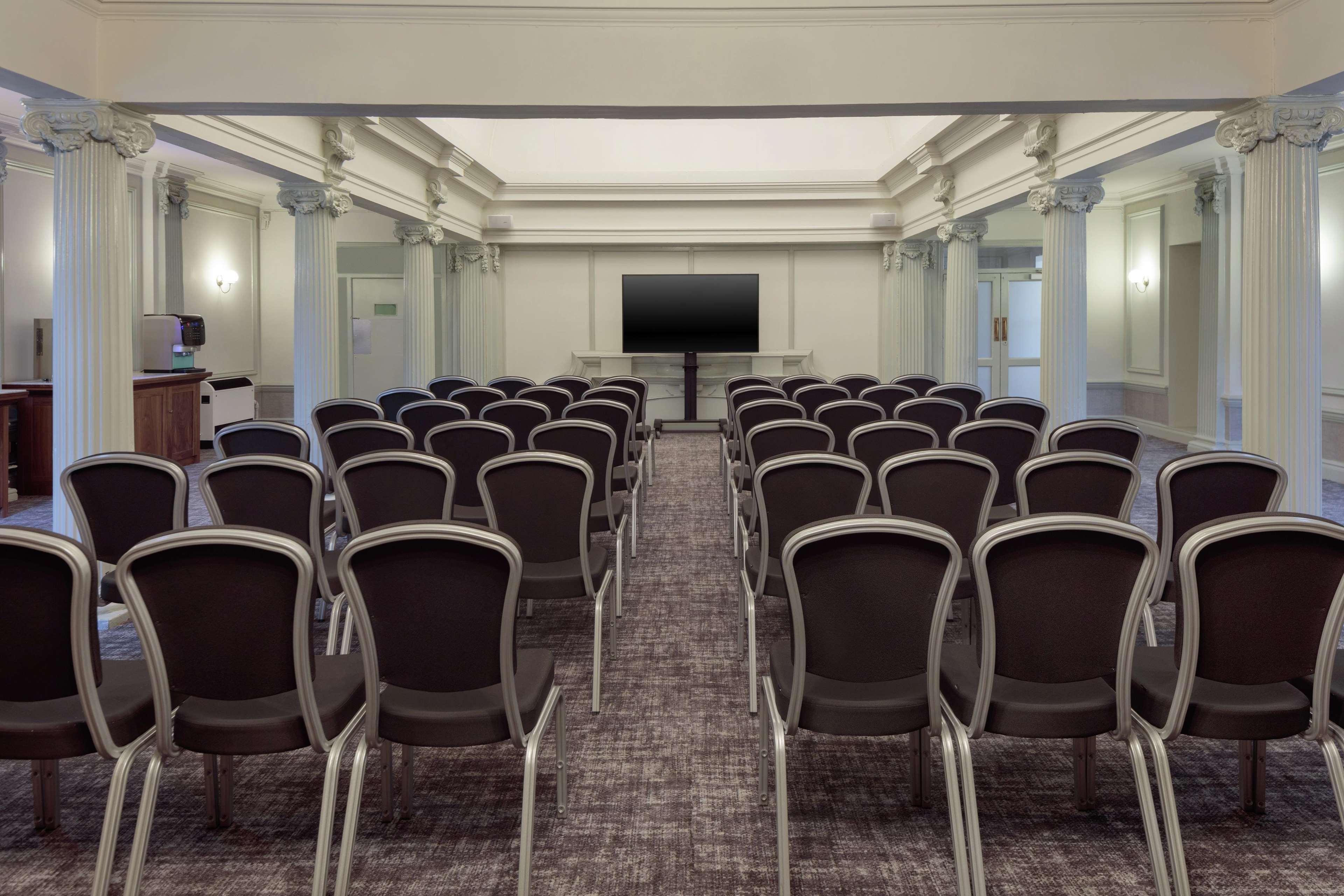 Doubletree By Hilton Harrogate Majestic Hotel & Spa Bagian luar foto