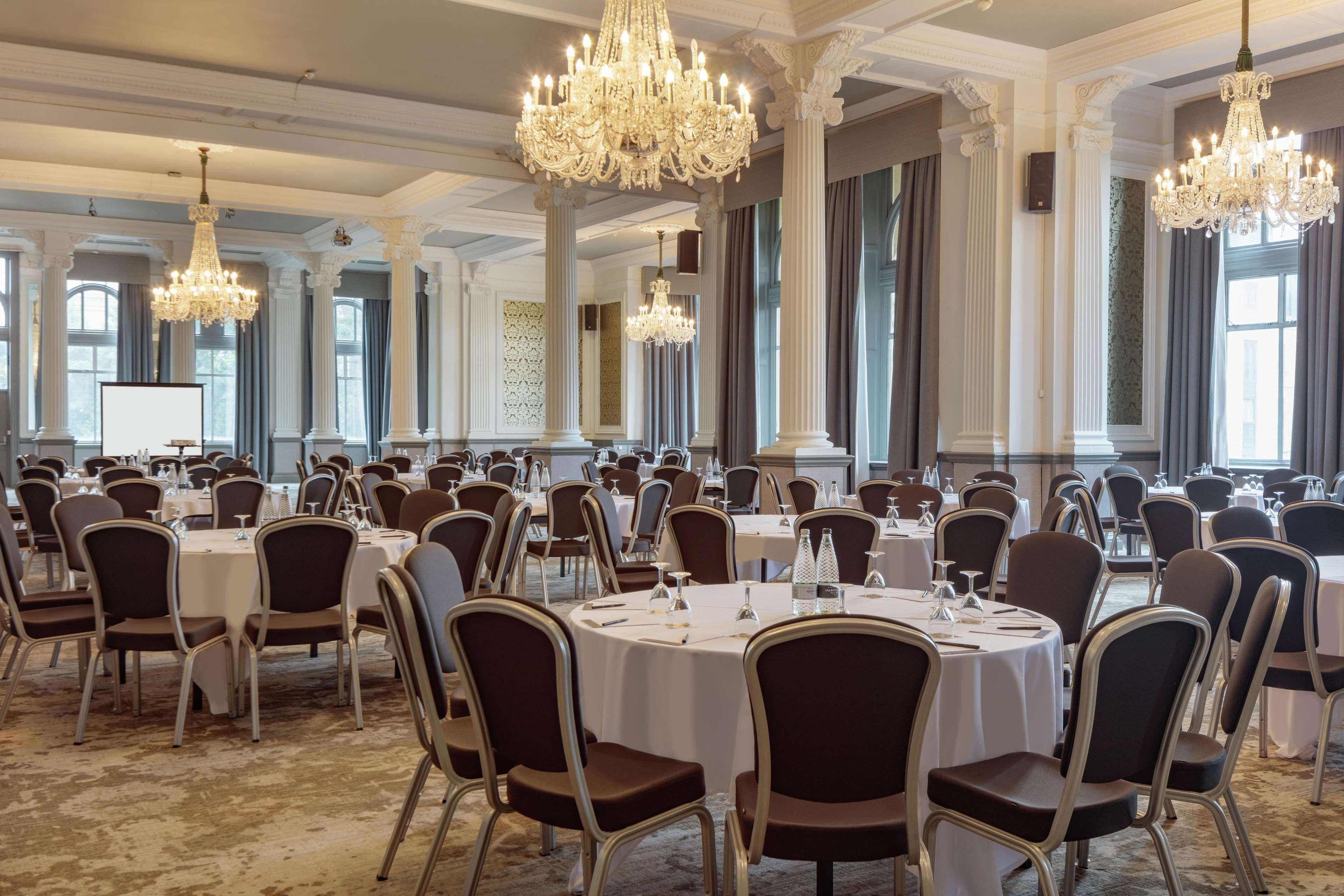 Doubletree By Hilton Harrogate Majestic Hotel & Spa Bagian luar foto