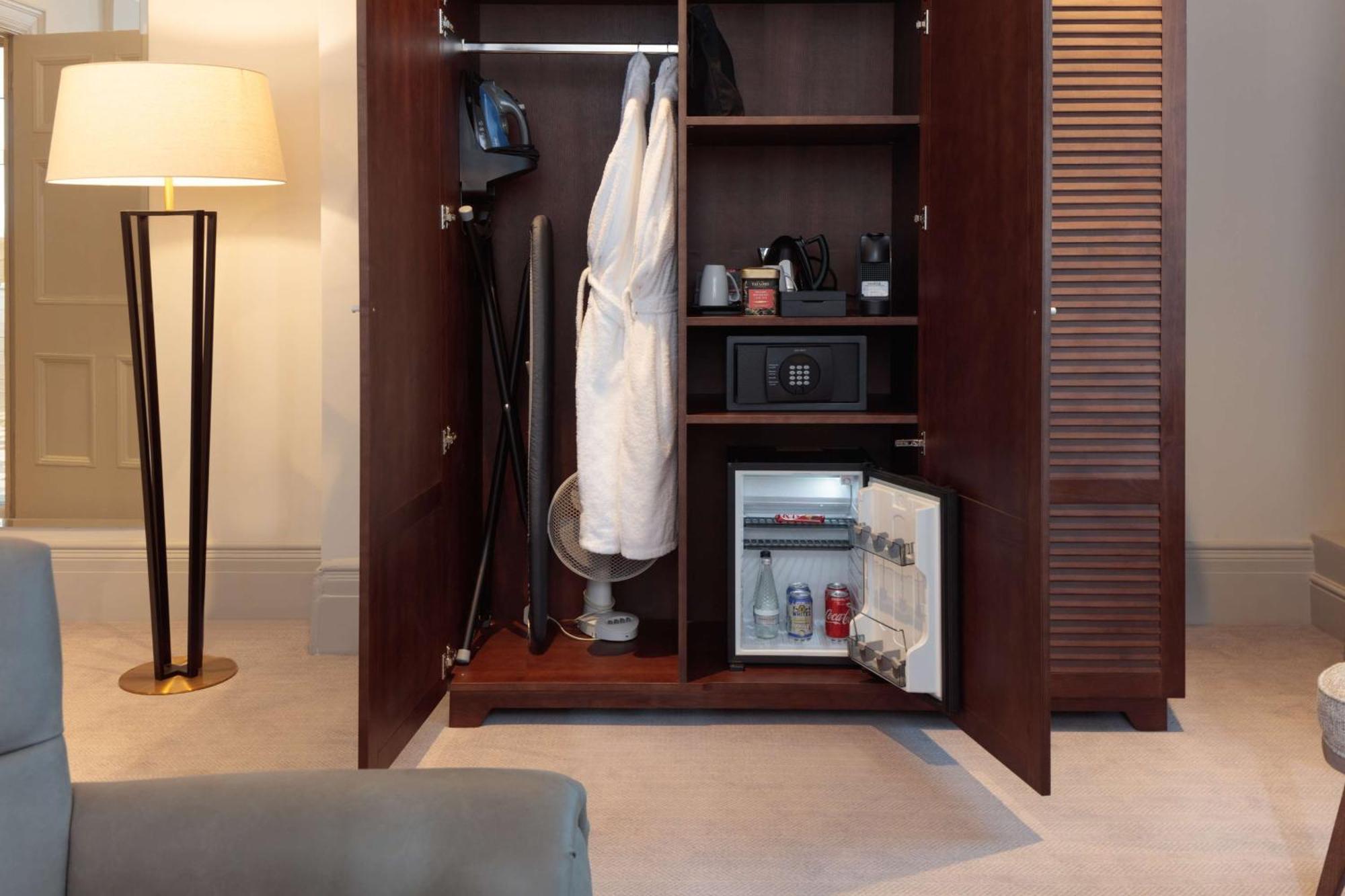 Doubletree By Hilton Harrogate Majestic Hotel & Spa Bagian luar foto
