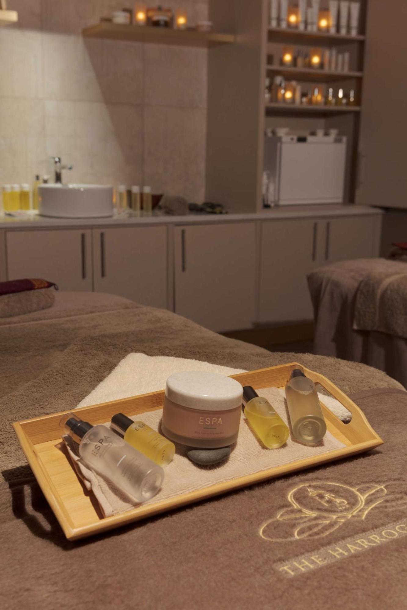Doubletree By Hilton Harrogate Majestic Hotel & Spa Bagian luar foto