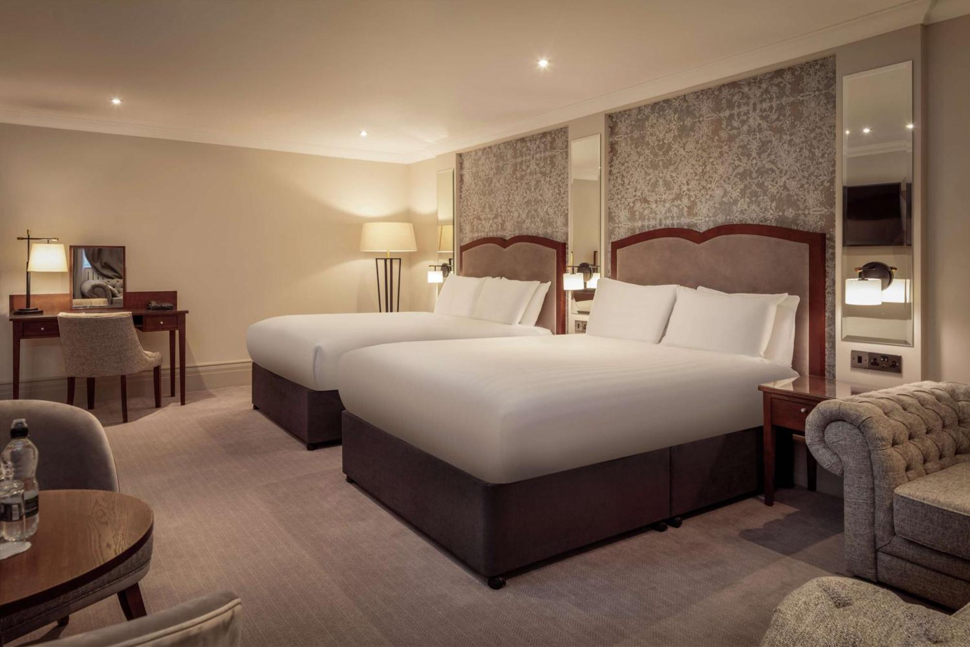 Doubletree By Hilton Harrogate Majestic Hotel & Spa Bagian luar foto