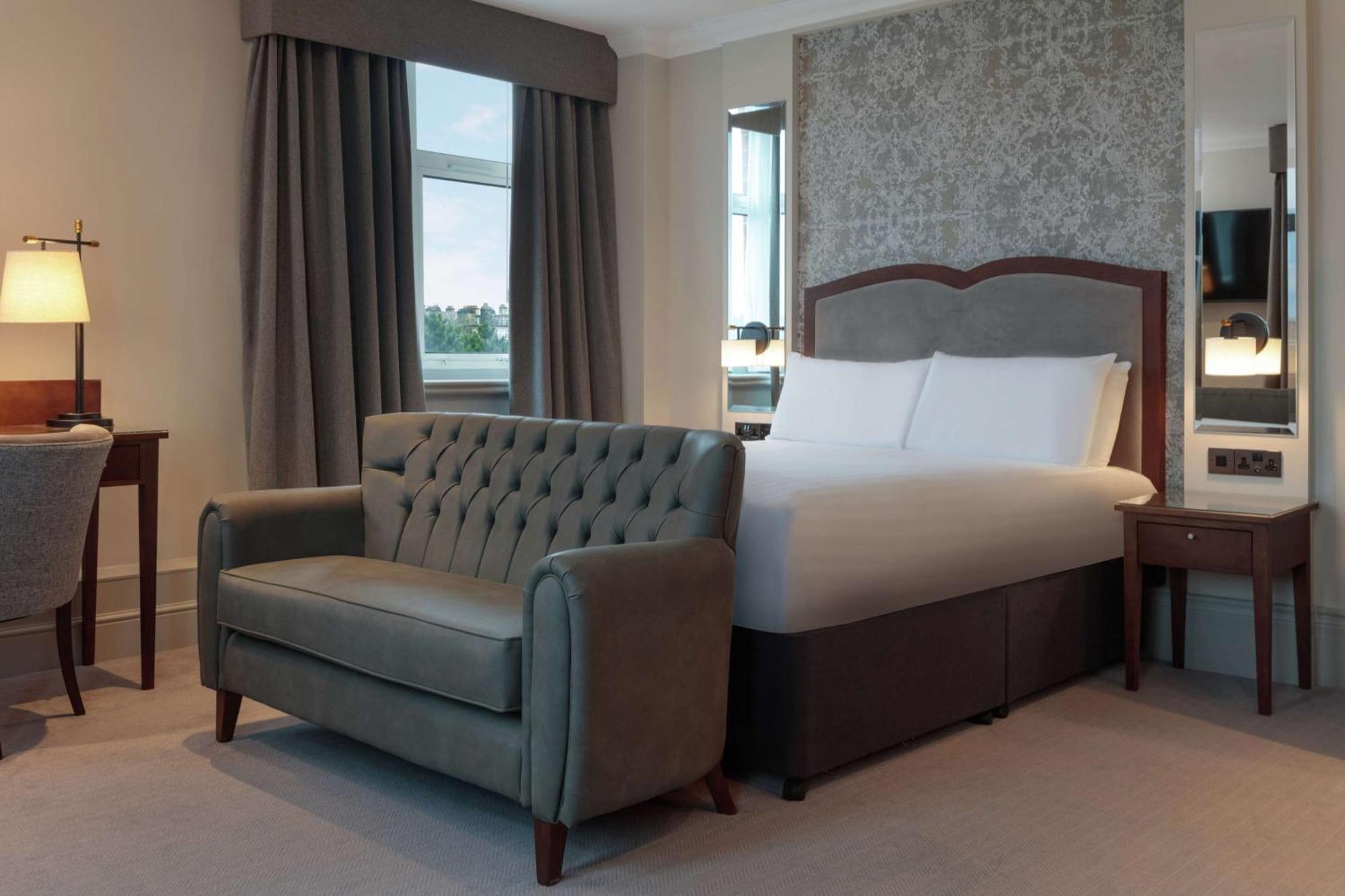 Doubletree By Hilton Harrogate Majestic Hotel & Spa Bagian luar foto