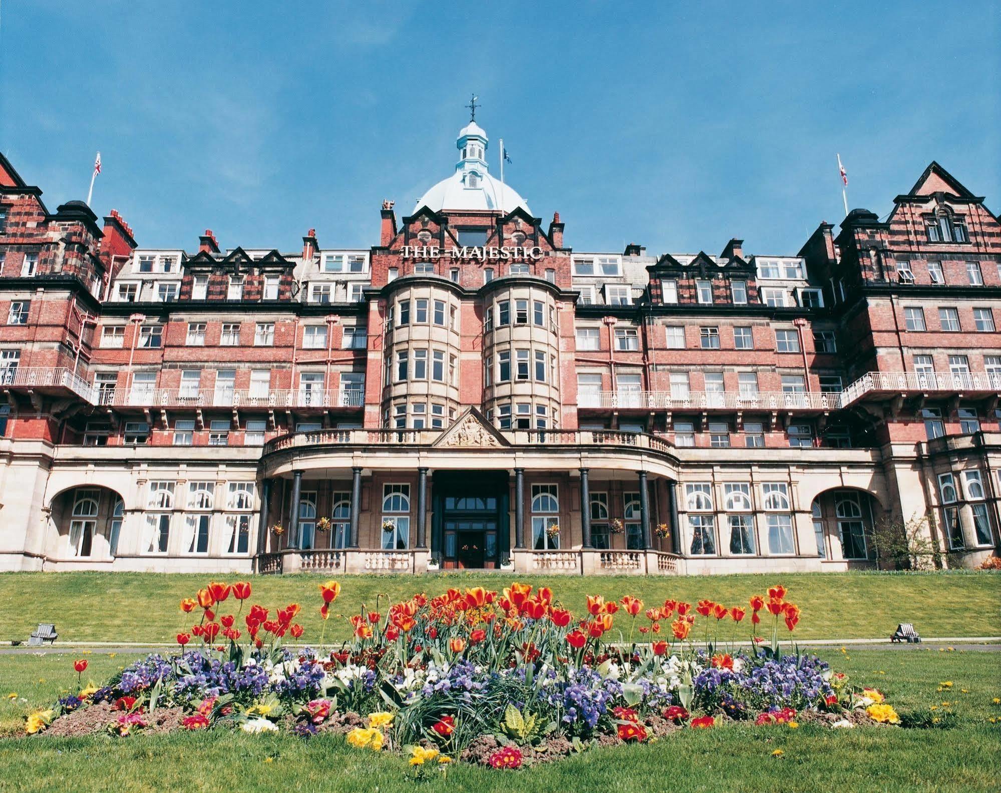 Doubletree By Hilton Harrogate Majestic Hotel & Spa Bagian luar foto